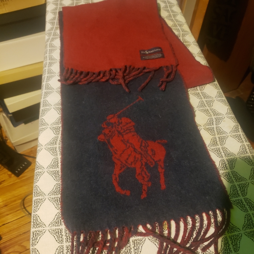 Polo scarf